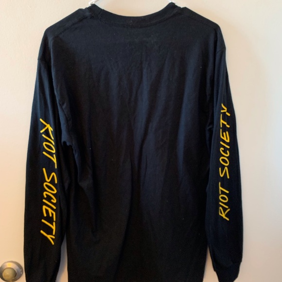 Black long sleeve - Picture 2 of 2